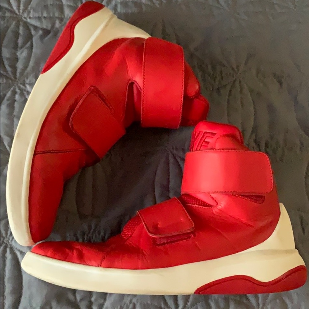 I’m selling shoes so I can grow my shoe collection